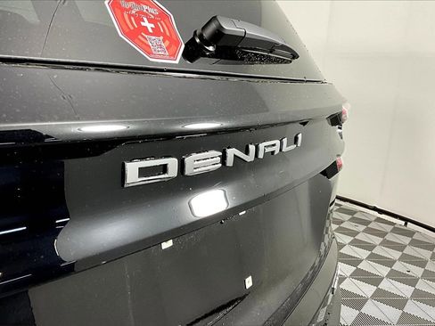 New 2025 GMC Acadia Denali w/ Super Cruise Package image 10