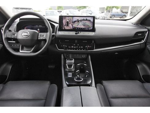 Certified 2025 Nissan Rogue SL w/ Tech Package AWD/4WD image 12