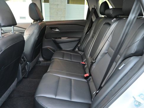 Used 2023 Nissan Rogue SV w/ SV Premium Package image 20