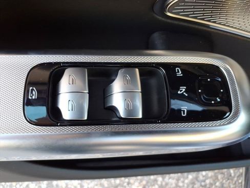 Used 2026 Mercedes-Benz E 350 4MATIC Sedan image 13