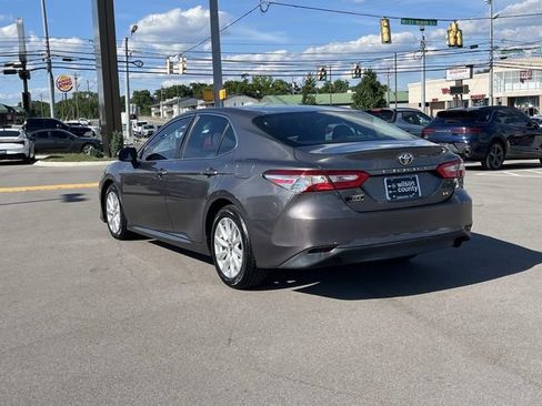 Used 2018 Toyota Camry LE FWD image 7