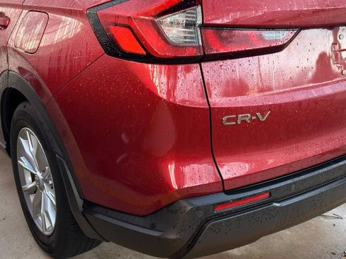 Used 2024 Honda CR-V EX-L image 11