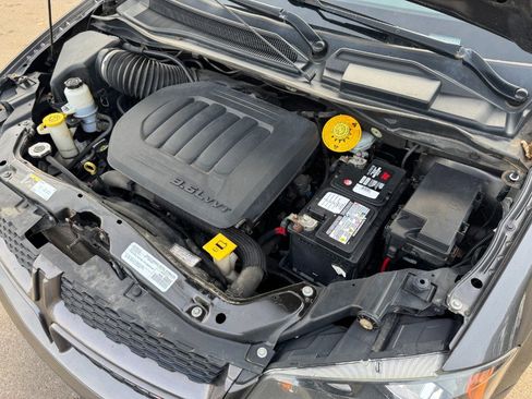 Used 2019 Dodge Grand Caravan GT image 24