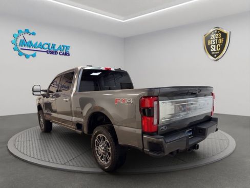 Used 2025 Ford F250 Platinum w/ Platinum Plus Package AWD/4WD image 3