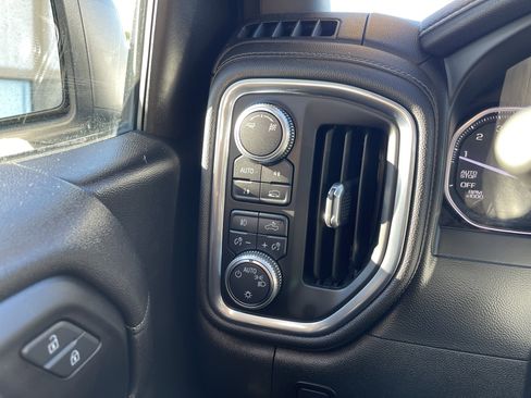 Used 2019 GMC Sierra 1500 Elevation w/ Elevation Value Package AWD/4WD image 21