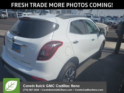 Used 2019 Buick Encore Essence FWD image 3