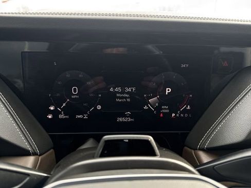 Used 2025 GMC Yukon Denali Ultimate w/ LPO, Floor Liner Package image 11