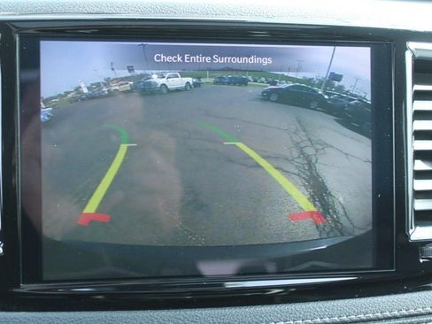 Used 2023 Chrysler Pacifica Limited FWD image 20