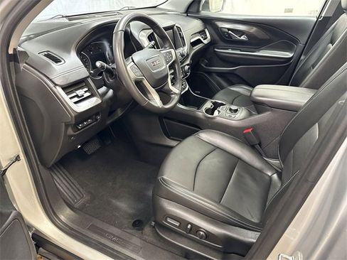 Certified 2022 GMC Terrain SLT w/ Infotainment Package II image 12