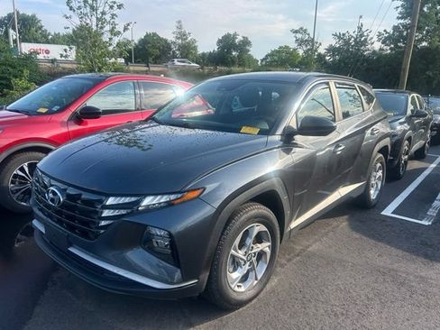 Used 2022 Hyundai Tucson SE AWD/4WD image 2