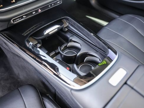 Used 2024 Mercedes-Benz E 350 4MATIC Sedan image 19