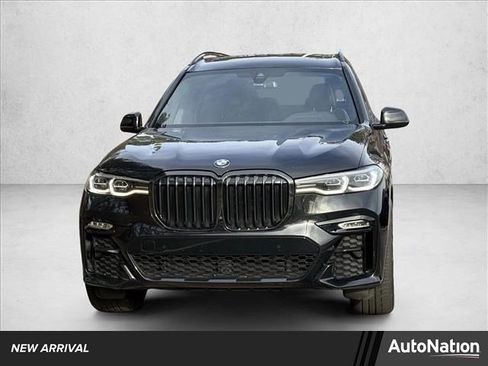Used 2022 BMW X7 xDrive40i w/ M Sport Package image 1