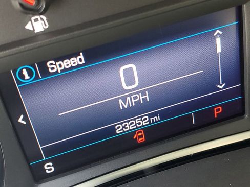 Used 2022 GMC Terrain SLE w/ Driver Convenience Package image 12