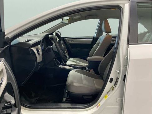 Used 2017 Toyota Corolla LE image 11