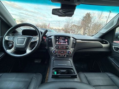 Used 2015 GMC Yukon XL Denali w/ Premium Package image 21