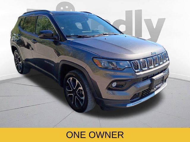 Used 2023 Jeep Compass Limited AWD/4WD image 3