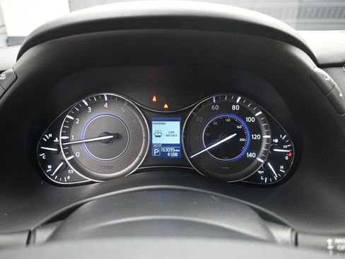 Used 2017 INFINITI QX80 Signature Edition RWD image 10