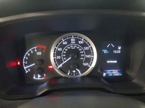 Used 2021 Toyota Corolla LE image 25