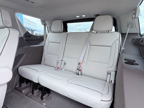 Used 2022 GMC Yukon Denali w/ Denali Premium Package image 22