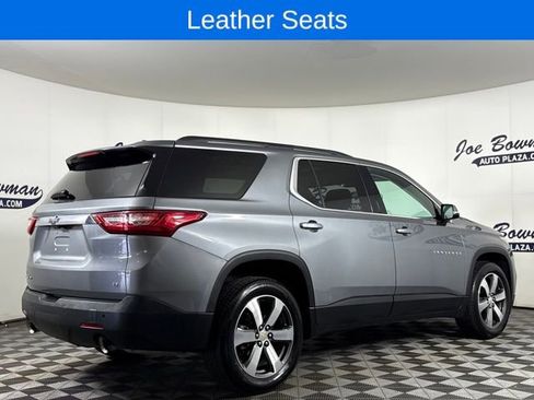 Used 2019 Chevrolet Traverse LT w/ LT Premium Package image 6