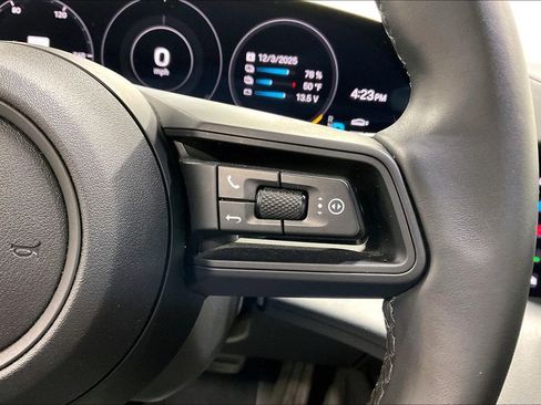 Used 2022 Porsche Taycan 4 Cross Turismo image 23