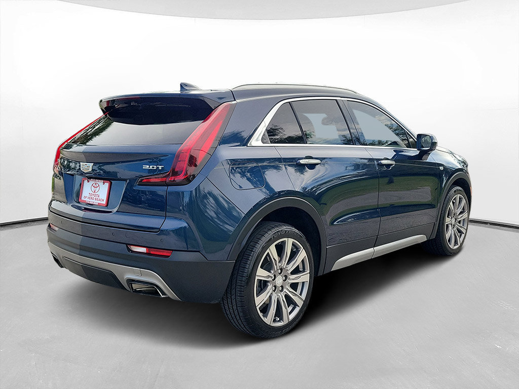 Used 2019 Cadillac XT4 Premium Luxury FWD image 4