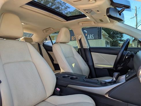 Used 2015 Lexus IS 250 image 36