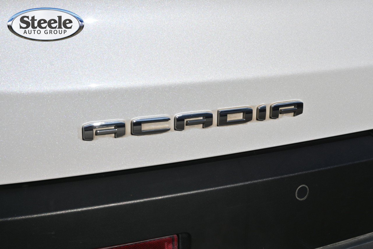 Used 2021 GMC Acadia AT4 w/ Technology Package AWD/4WD image 23