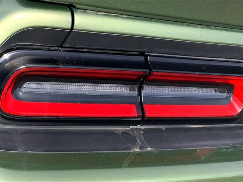 Used 2022 Dodge Challenger R/T w/ Plus Package image 30