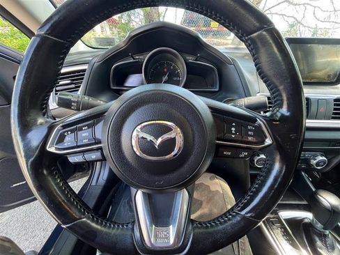 Used 2017 MAZDA MAZDA3 Grand Touring w/ Premium Equipment Package FWD image 12