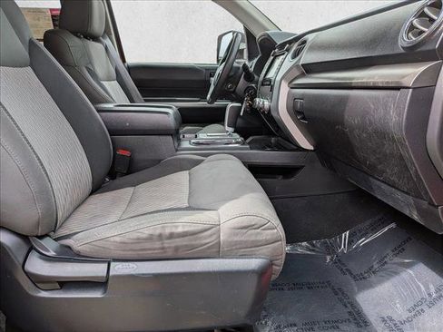 Used 2015 Toyota Tundra SR5 w/ SR5 Upgrade Package AWD/4WD image 21