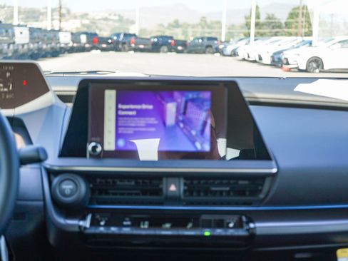 New 2026 Toyota Prius Plug-In Hybrid image 16