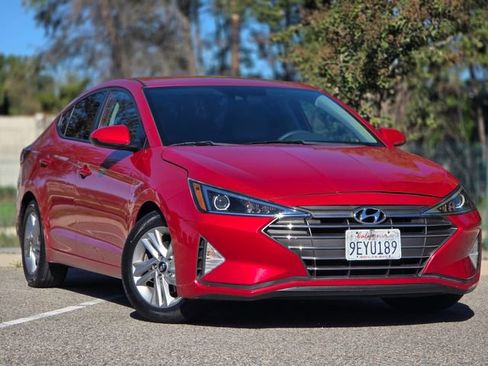 Used 2020 Hyundai Elantra SEL image 1