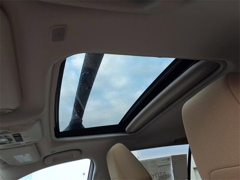 New 2025 Toyota RAV4 XLE image 7