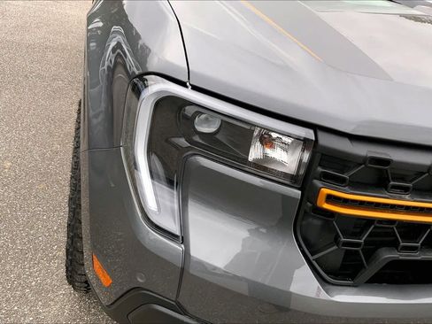 New 2025 Ford Maverick Tremor image 13