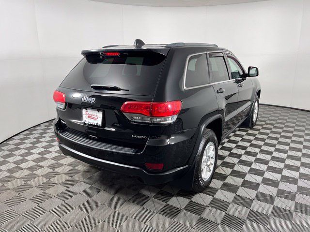 Used 2019 Jeep Grand Cherokee Laredo AWD/4WD image 7