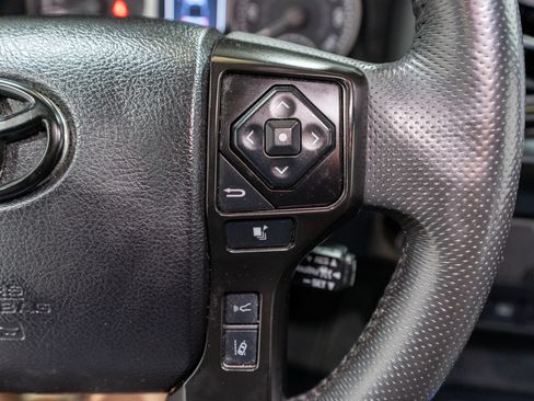 Used 2022 Toyota Tacoma TRD Sport w/ Technology Package RWD image 28