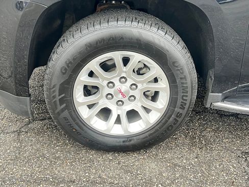 Used 2018 GMC Yukon XL SLT w/ Open Road Package image 32