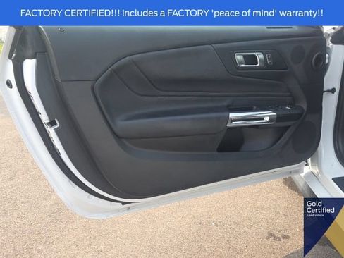 Used 2025 Ford Mustang Premium RWD image 24