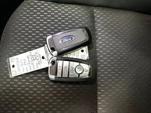 Certified 2025 Ford Escape ST-Line Elite image 30