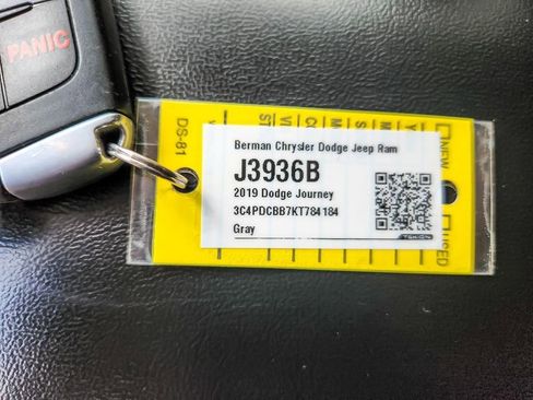 Used 2019 Dodge Journey SE w/ Premium Group FWD image 25