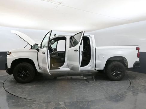 Used 2021 Chevrolet Silverado 1500 LT Trail Boss w/ Convenience Package II AWD/4WD image 33