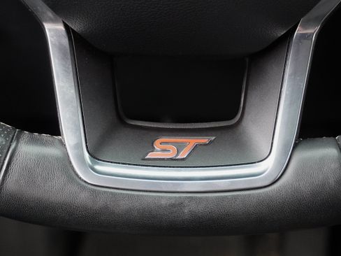 Used 2020 Ford Explorer ST w/ ST High-Performance Pack AWD/4WD image 23