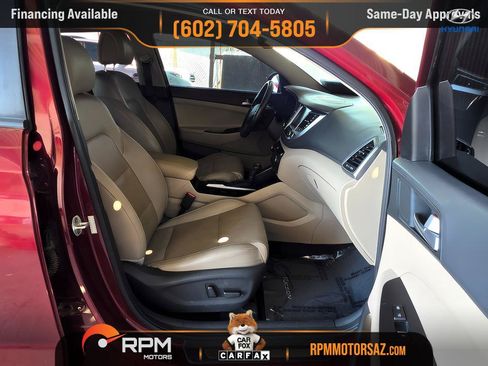 Used 2016 Hyundai Tucson Limited w/ Option Group 03 FWD image 12