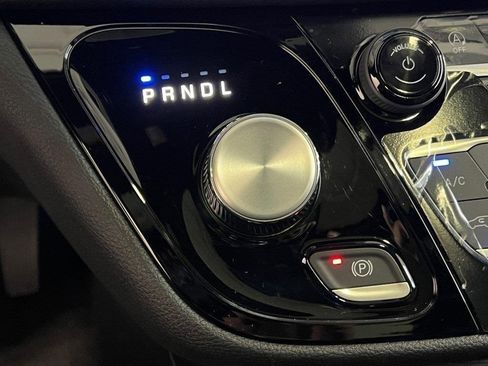 New 2026 Chrysler Pacifica Select image 23