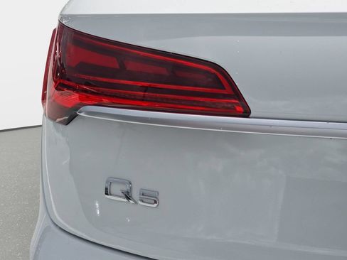 Used 2023 Audi Q5 2.0T Premium Plus w/ Premium Plus Package AWD/4WD image 28