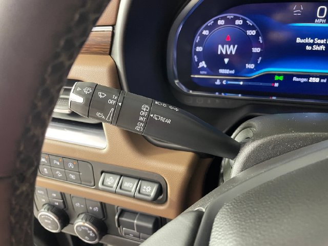 Used 2023 Chevrolet Tahoe High Country AWD/4WD image 11