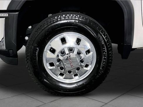 Used 2025 GMC Sierra 3500 SLT w/ Texas SLT Premium Package AWD/4WD image 11