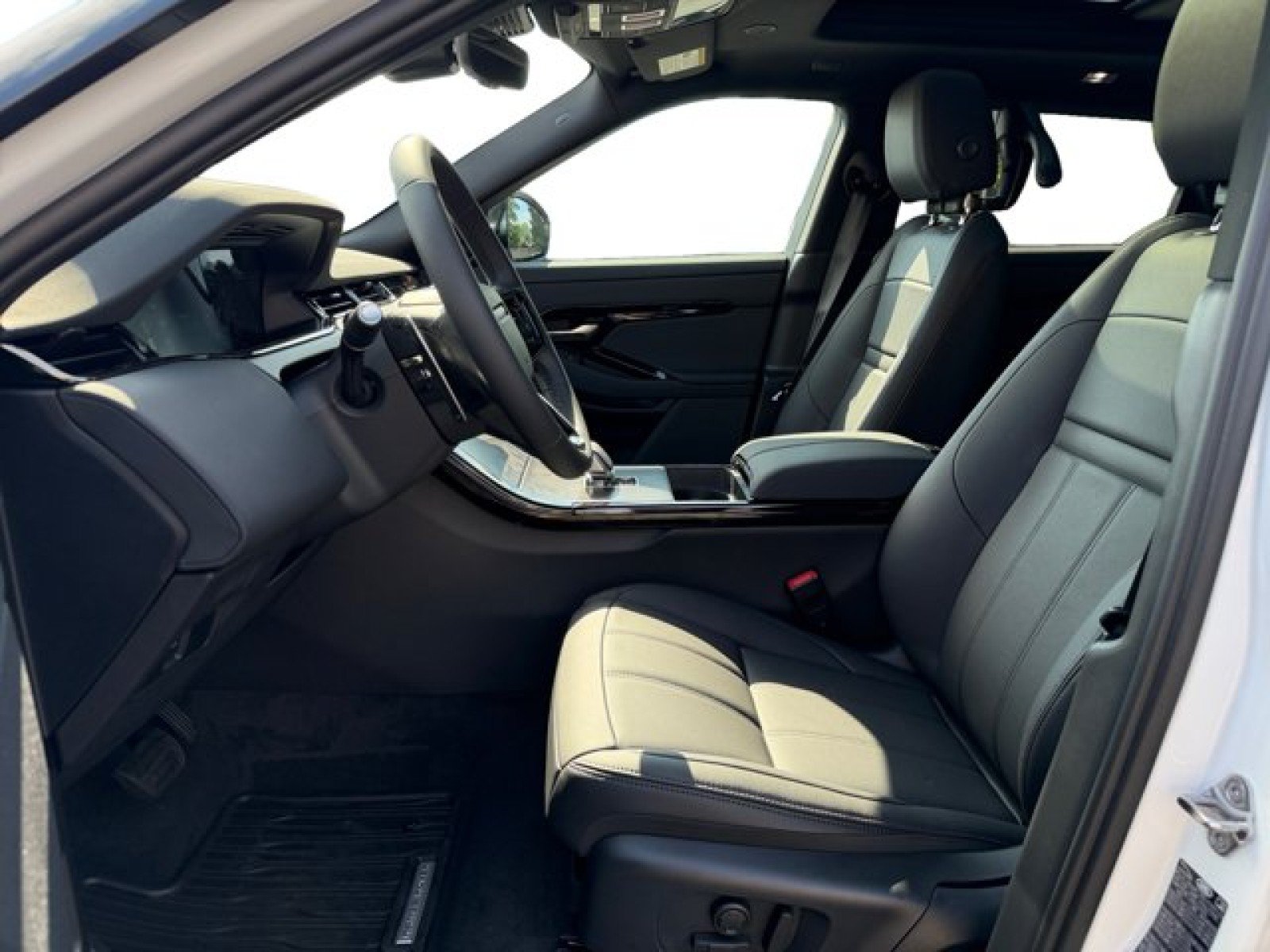New 2026 Land Rover Range Rover Evoque S AWD/4WD image 10