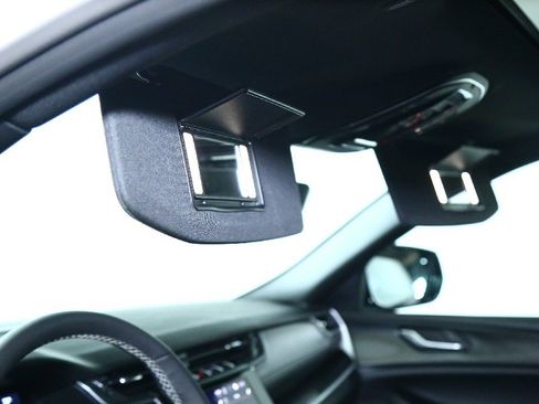 Used 2025 Jeep Grand Cherokee Altitude image 19